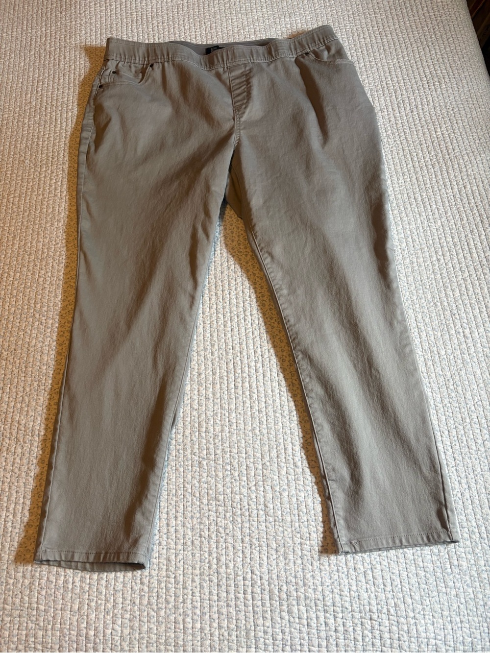 Kim Rogers Gray Pull On Pants